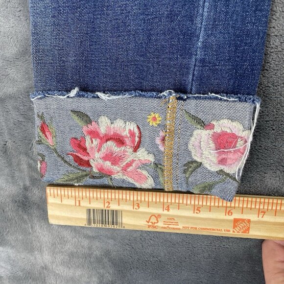 Driftwood Colette Cuffed Cropped Jeans Women's 26 Embroidered Floral Mid Rise - Picture 10 of 12